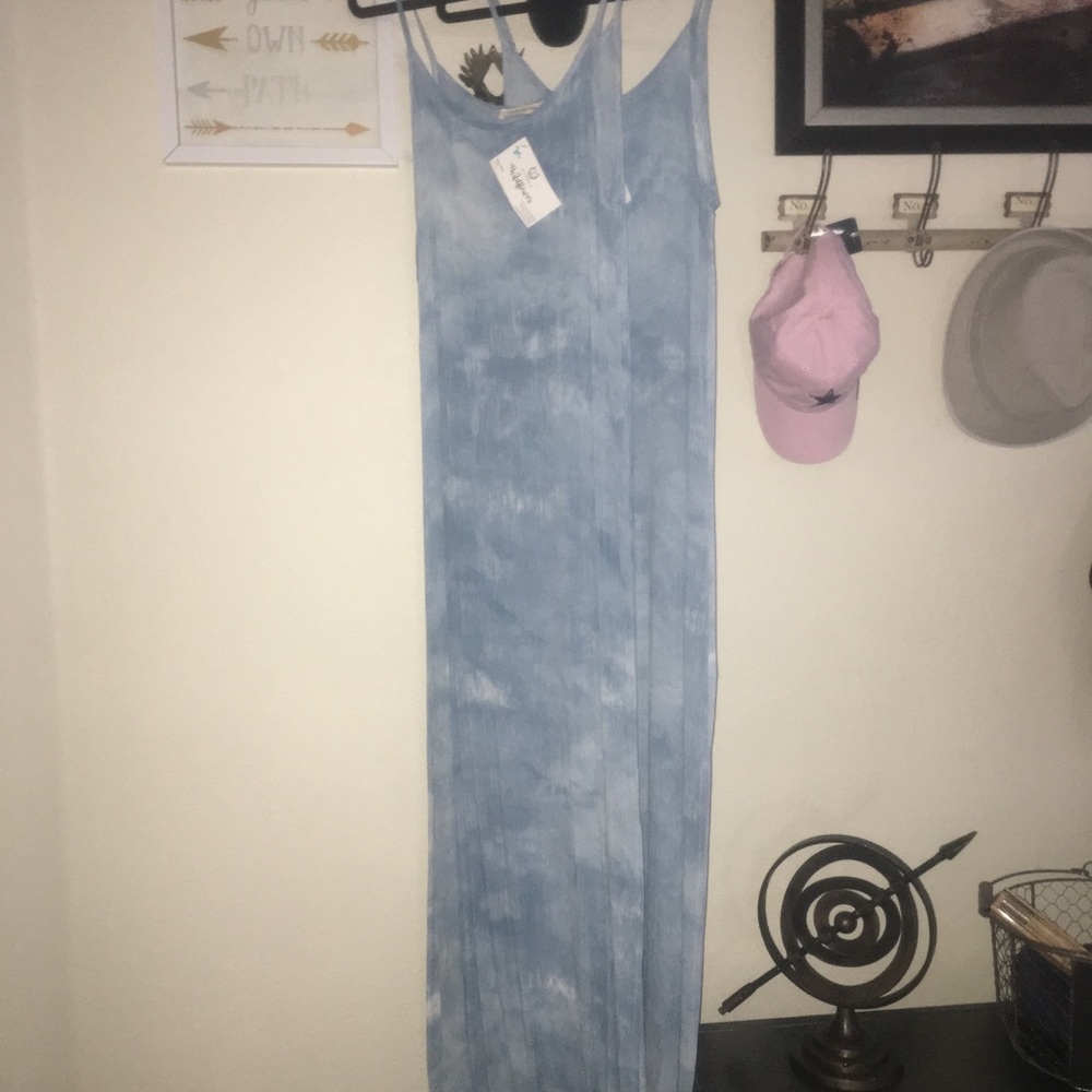 NWT Pretty Blue Maxi - Picture 7 of 8